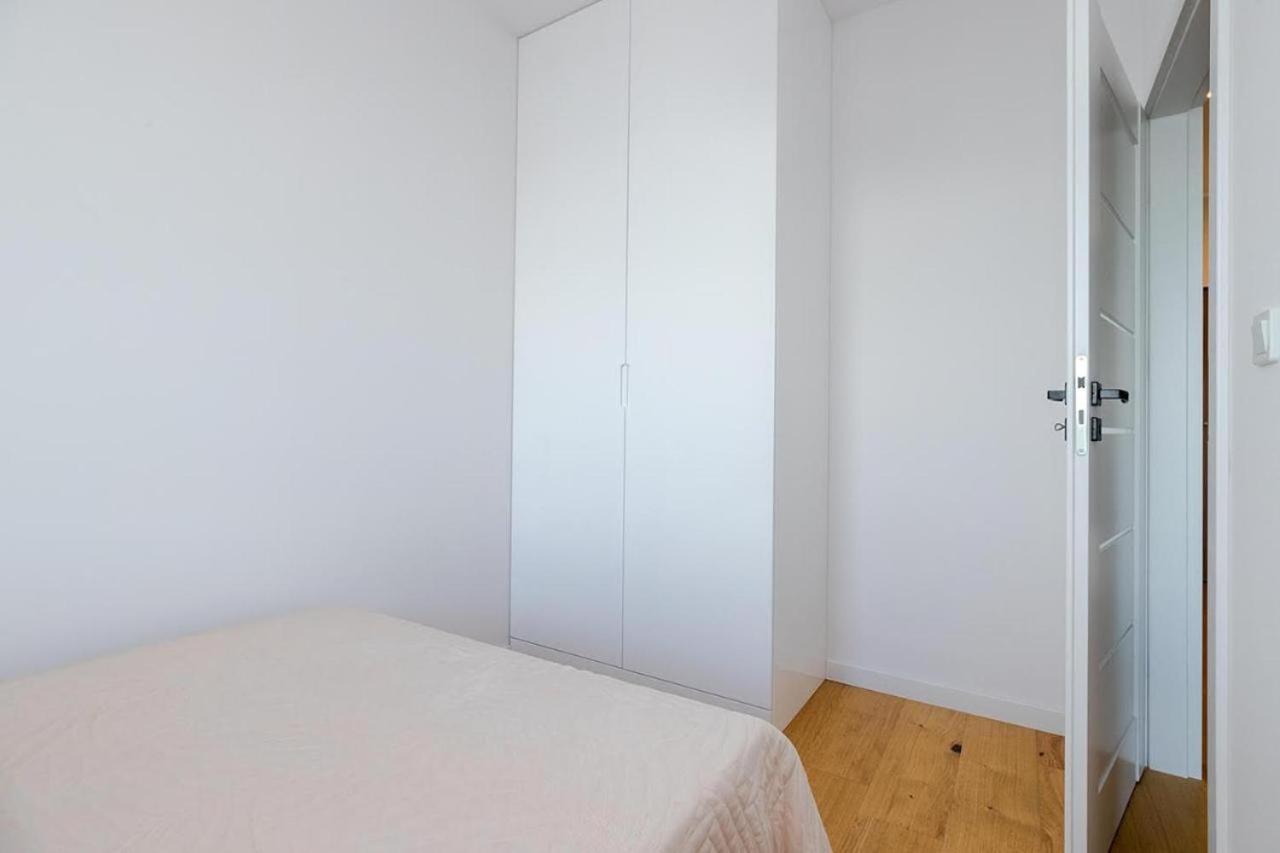Ferienwohnung Apart D&K Free Parking Komputerowa 8 Warschau Exterior foto