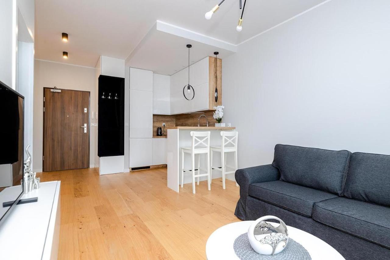 Ferienwohnung Apart D&K Free Parking Komputerowa 8 Warschau Exterior foto